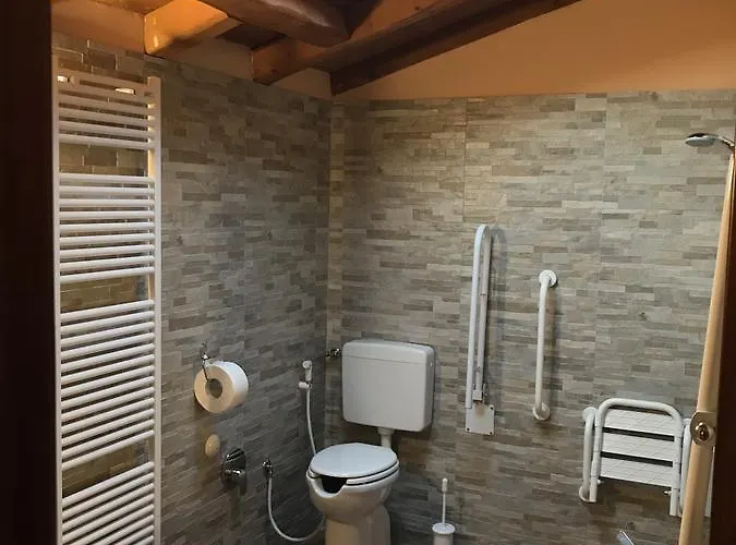 Podere Casino مزرعة للإقامة Mezzolara