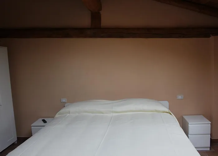 Podere Casino مزرعة للإقامة Mezzolara